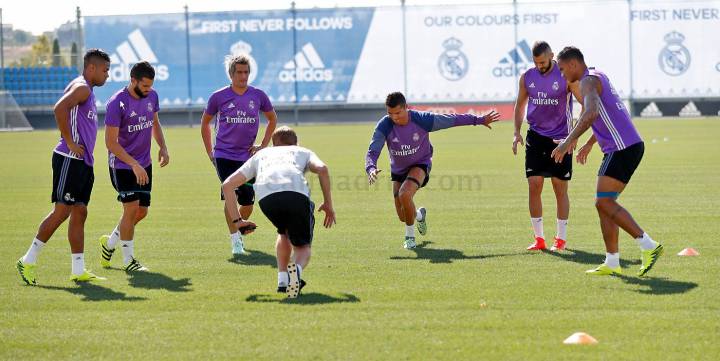 Cristiano y Benzema se unieron por fin al el resto del grupo