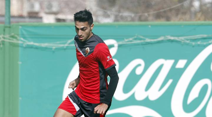 El Castilla ficha al griego Nikos y cede a Lazo, León y Ganfornina