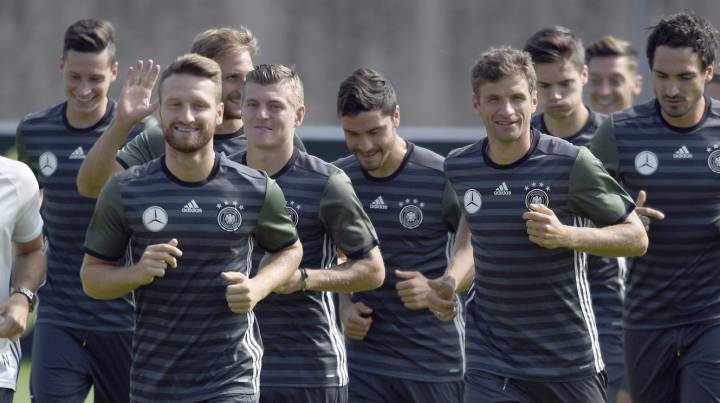Alemania comienza ante Noruega la defensa del título
