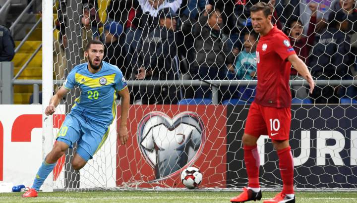 Polonia se dejó remontar un 2-0 en seis minutos ante Kazajstán