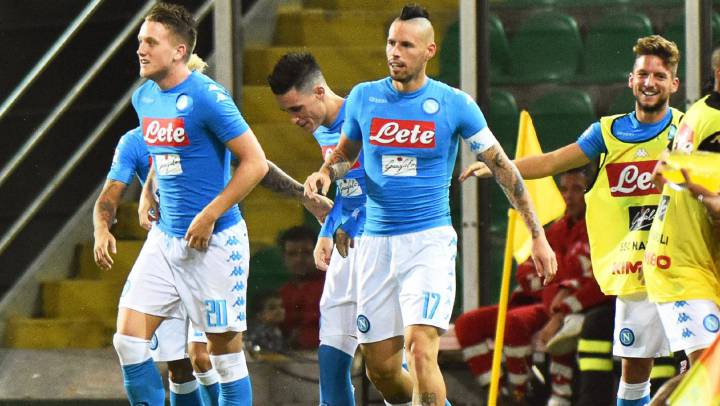 Doblete de Callejón para seguir a la estela de la Juventus