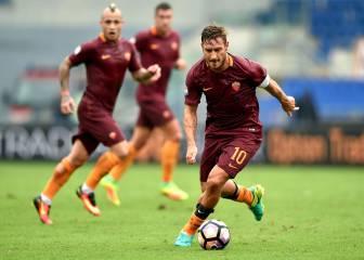 El Roma gana con un inmenso Totti:
