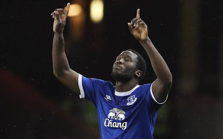 Lukaku arrasa al Sunderland para dar el triunfo al Everton