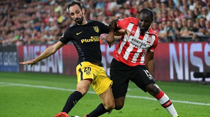 Juanfran, el rojiblanco con más partidos en Champions