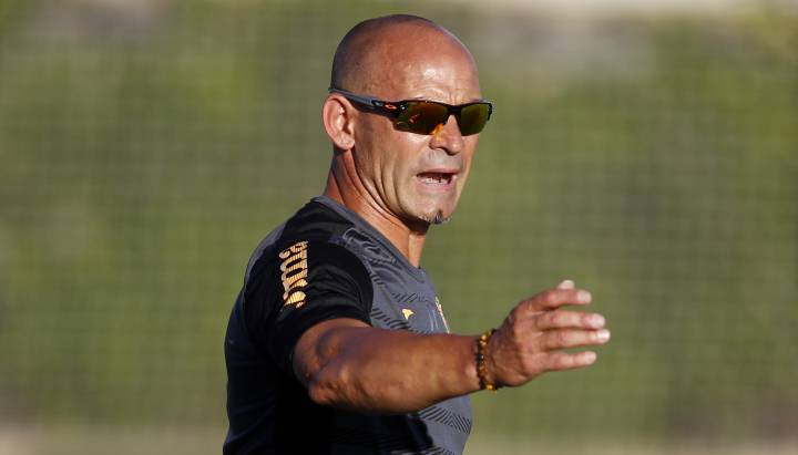 Paco: "We can't have players faffing about on the pitch"