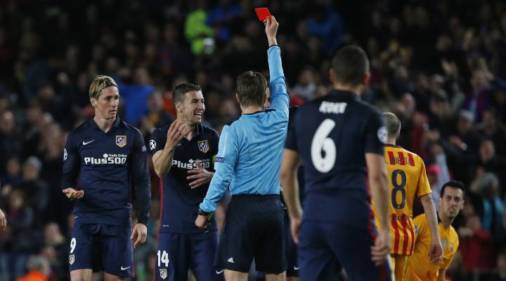 Peligro atlético: muchos expulsados ante el Barcelona