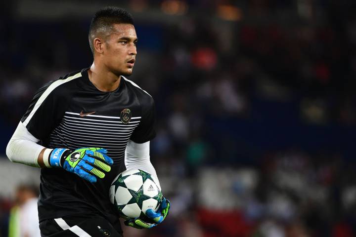 Areola: Real Madrid, Barcelona keeping tabs on keeper - report