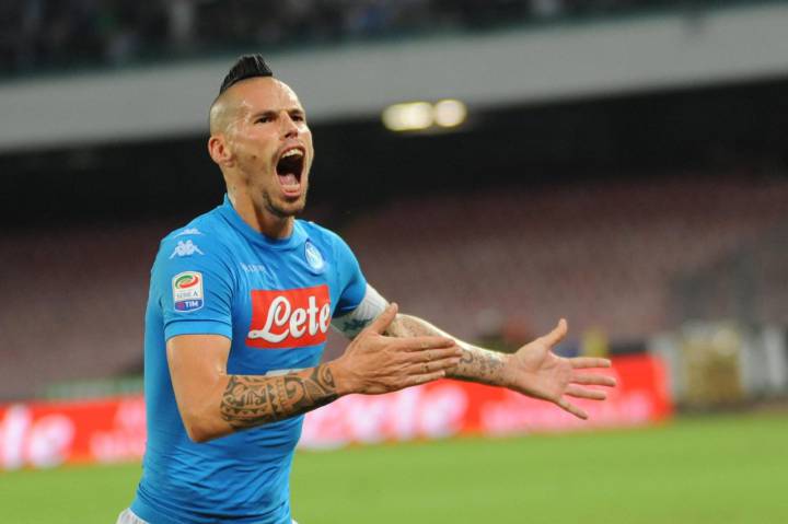 El Nápoles gana al Chievo con goles de Gabbiadini y Hamsik