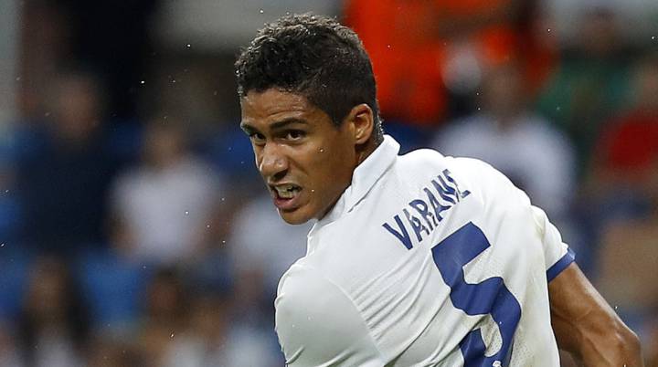 Varane: "Hay que tener la cabeza alta; no hay que alarmarse"