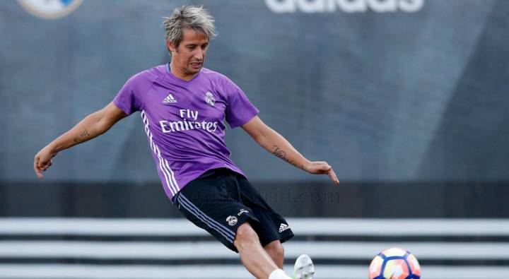 Zidane deja en la grada a Nacho y le da el puesto a... ¡Coentrao!