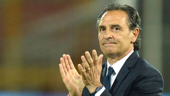 Ex DT de Italia explica su decisión de dirigir a Valencia