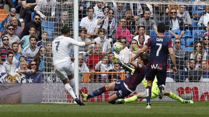 Cristiano Ronaldo siempre marca al Eibar: 5 goles en 4 partidos