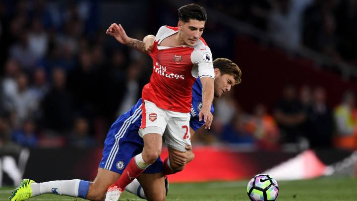 Plan del Arsenal anti Barça y City para renovar a Bellerín
