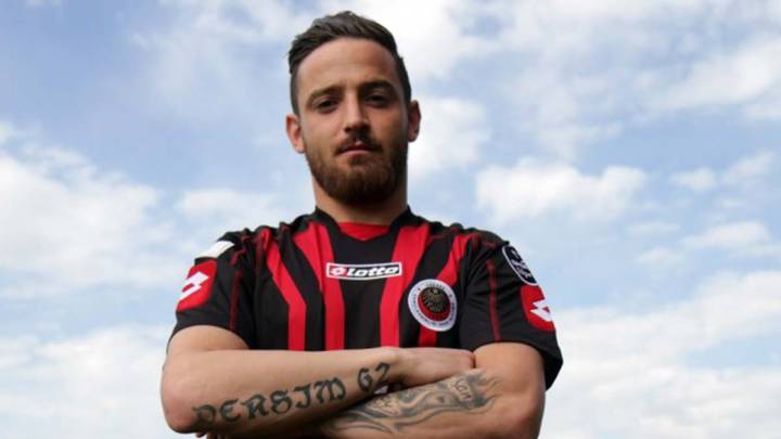 Un futbolista podría ir a prisión por propaganda terrorista