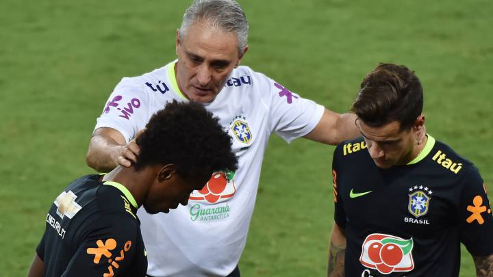 Tite no pierde el tiempo y se carga a Willian por Coutinho