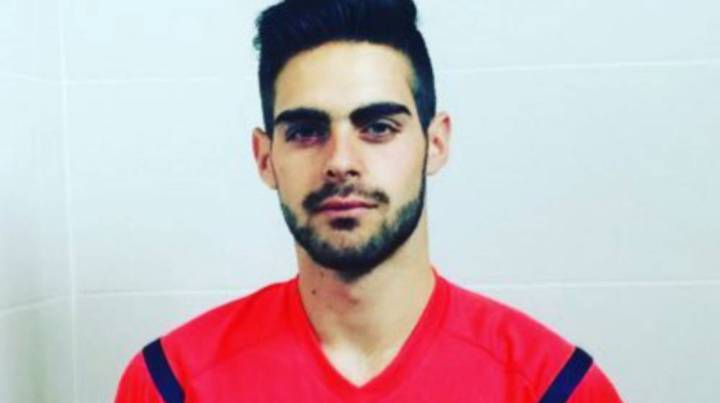 El Barcelona apoya al árbitro homosexual Jesús Tomillero
