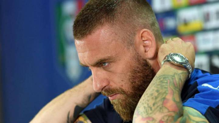 De Rossi será premiado por pasar los 100 partidos con Italia