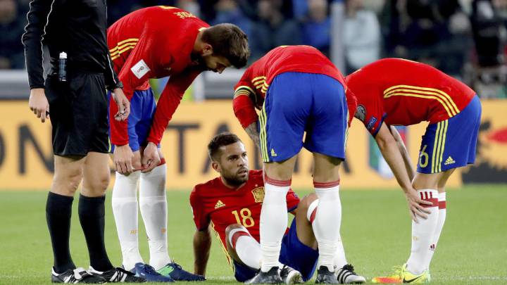 Monreal replaces injury-hit Jordi Alba; Saúl to make Albania trip