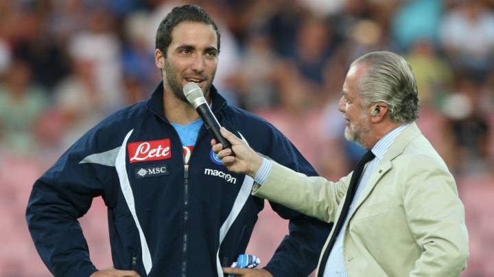 Juventus star Higuaín with Lorenzo de Laurentiis