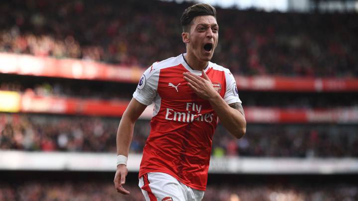 Wenger: "Para pagar a Özil lo que quiere hace falta un gran banco"