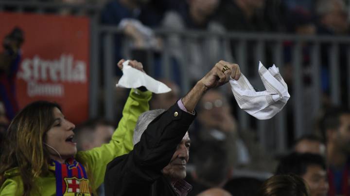 Pañolada de la afición culé a Tebas y al Comité de Competición