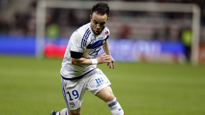 El Olympique de Lyon saca un comunicado: "Valbuena está vivo"