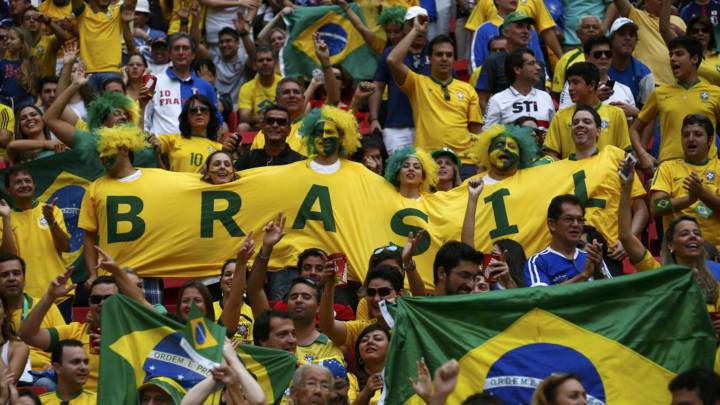 La FIFA sanciona a Argentina y Brasil, por sus aficionados