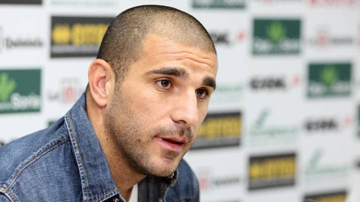 Aranda vuelve al fútbol y El Palo será su decimoquinto club