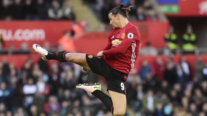 La petulancia de Ibra tras meter el gol 25.000 en la Premier