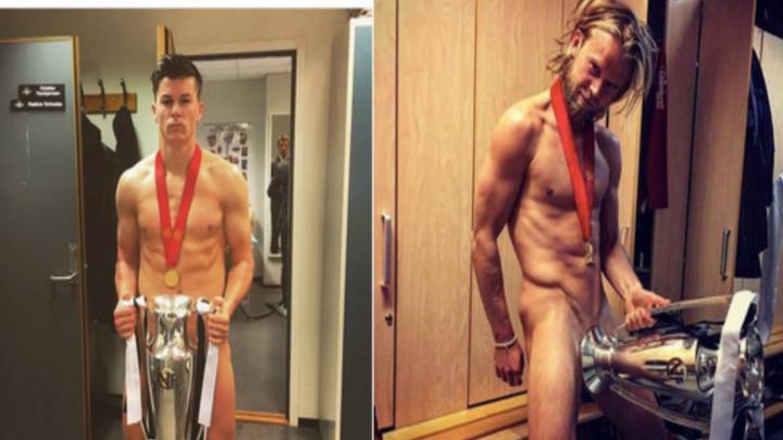 Los jugadores del Rosenborg celebran el título desnudos