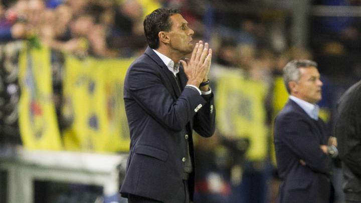 Betis fan groups' ultimatum: "Either Poyet goes or we do"