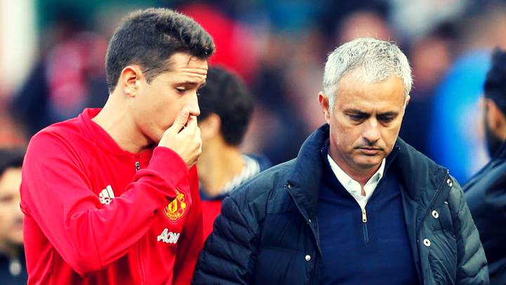 Ander Herrera y José Mourinho.