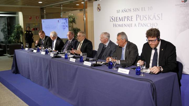 Tóth-Zele, Amancio, Gento, Julio César Iglesias, Santamaría, Pachín y György Szöllosy analizaron la dimensión de la figura de Puskas.