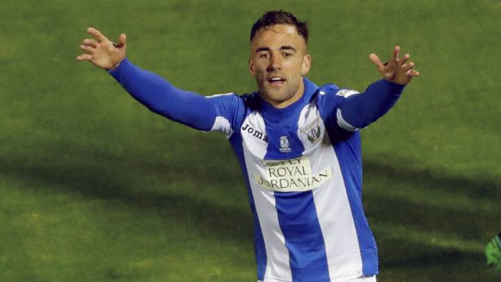 Rober Ibáñez firma un doblete, se lesiona y Butarque se estrena