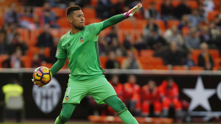Diego Alves: "Es el momento de trabajar mucho y hablar poco"