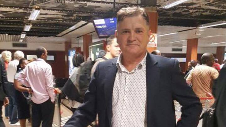 José Antonio Camacho ayer, a su llegada a Gabón.