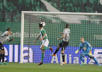 Sanabria pone en ventaja al Betis