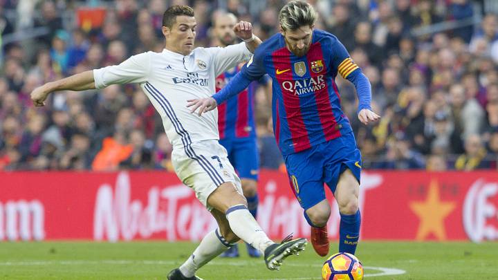 Cristiano and Messi during el Clásico at the Camp Nou