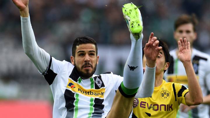 El Gladbach asegura que "hizo todo por ayudar" a Domínguez