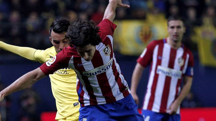 Tiago falla en el 1-0 y Simeone le cambia por Saúl al momento