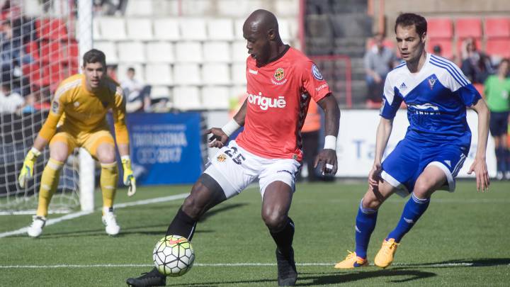 Emaná con el Nàstic.