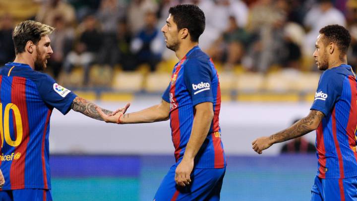 Messi, Suárez y Neymar, durante el encuentro ante el Al Ahli.