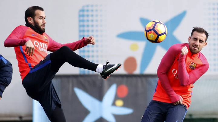 Álcacer y Vidal durante el entrenamiento del Barcelona.