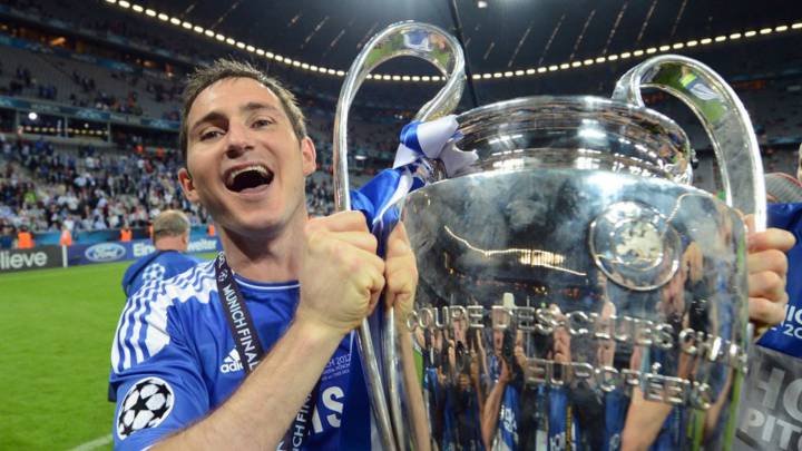 Lampard no quiere retirarse y useña con volver al Chelsea.