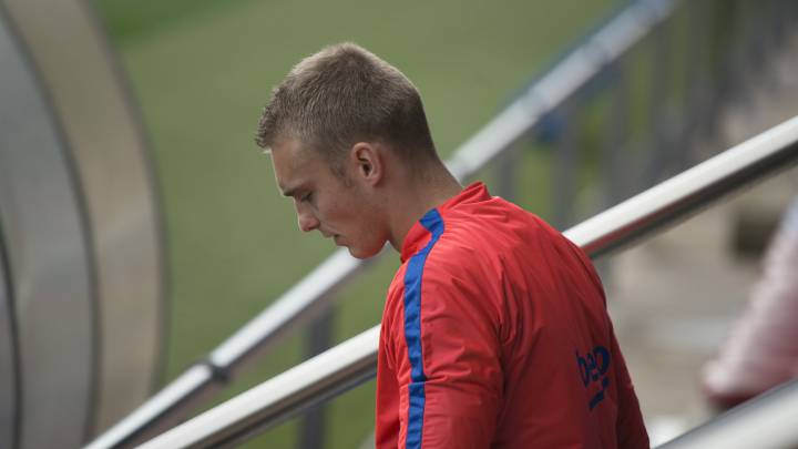 Cillessen, portero del Barcelona, vuelve lesionado y será baja en la Copa del Rey