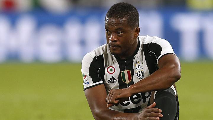 Patrice Evra podría ser nuevo jugador del Valencia