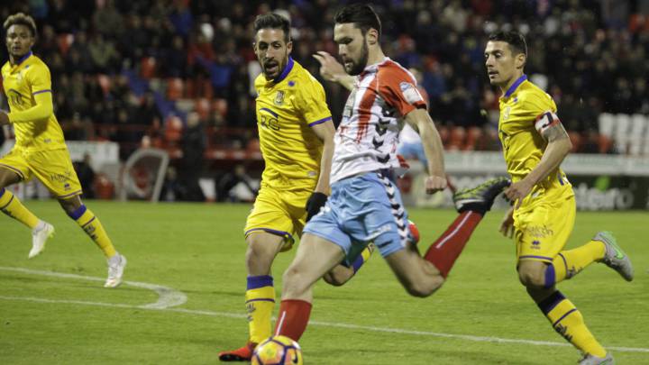 El Sporting le ha pedido al Villarreal la cesión de Pedraza