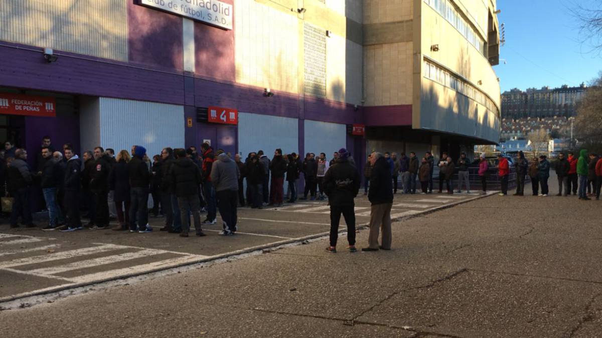 910 entradas vendidas para acompañar al equipo en Oviedo