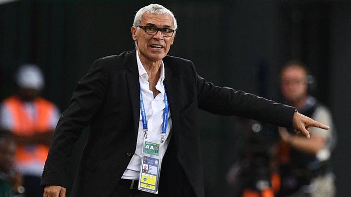 Héctor Cuper durante el partido entre Egipto y Marruecos.