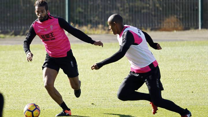 El Granada cancela la cesión de Gabriel Silva y ficha a Héctor